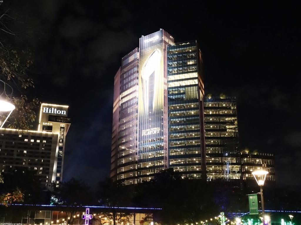 ផលប៉ះពាល់នៃបច្ចេកវិទ្យាចំពោះការប្រកួតនិងផ្សាយ