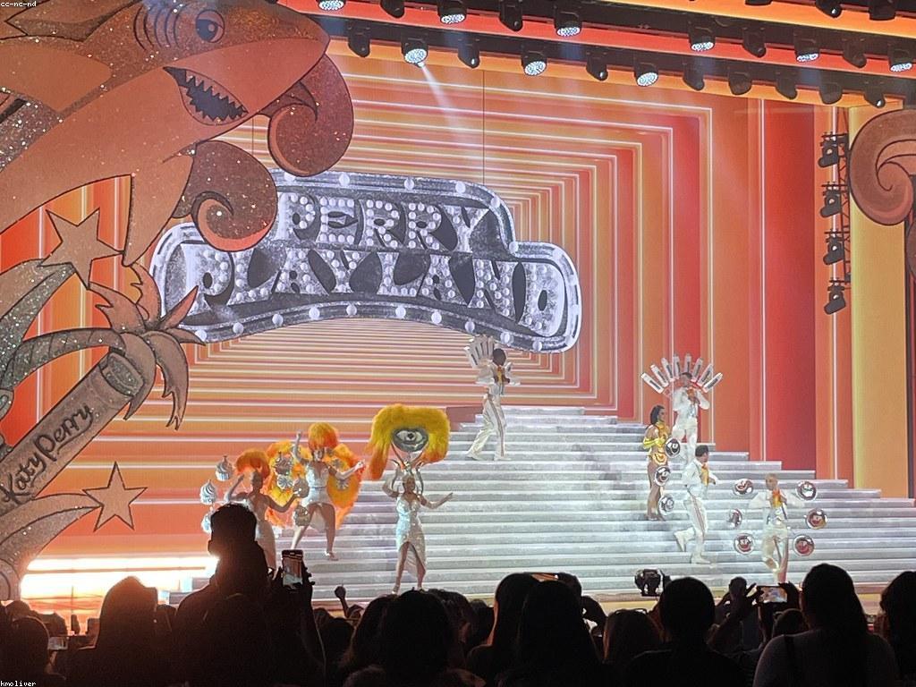 ការលេងកាស៊ីណូ: ការស្វែងយល់ពីពិភពសម្តែងនេះ